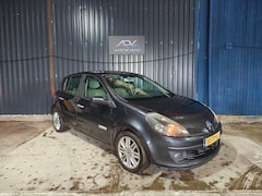 Renault Clio - 1.6-16V Initiale AUTOMAAT - 5 DEURS - AIRCO