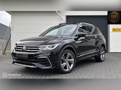 Volkswagen Tiguan - 1.4 TSI eHybrid R-Line Pano camera Matrix btw