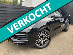 Porsche Cayenne - 3.0, Pano, Chrono, Luchtvering, Trekhaak, Bomvol