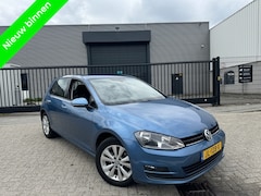 Volkswagen Golf - 1.6 TDI DSG7 Sensor/Autohold/Navi/Cruise