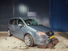 Volkswagen Touran - 1.4 TSI Highline AUTOMAAT - GOED ONDERHOUDEN - NETTE STAAT