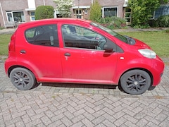Peugeot 107 - 1.0-12V XR