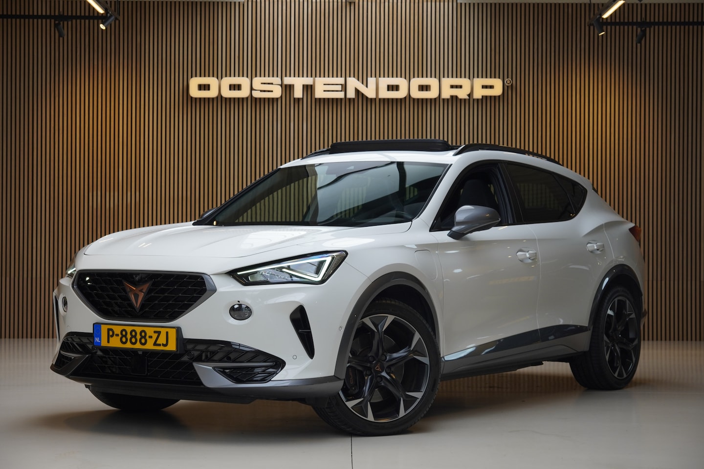 CUPRA Formentor - 1.4e-Hybrid/245pk VZ Performanc|2021|Panoramadak|Trekhaak|Topsport+Leder+Memory|PDC+Assist - AutoWereld.nl