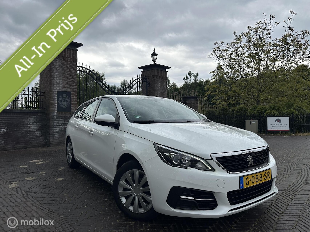 Peugeot 308 SW - 1.2 PureTech 2019 NAP Trekhaak Navi LED - AutoWereld.nl