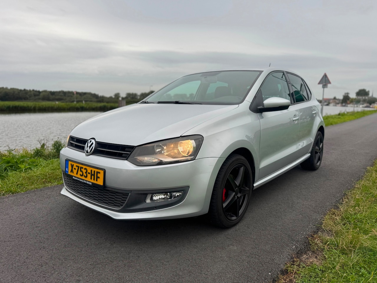 Volkswagen Polo - 1.2 TSI Highline *2 sleutels* boekjes* zwarte velgen* - AutoWereld.nl