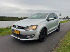 Volkswagen Polo - 1.2 TSI Highline *2 sleutels* boekjes* zwarte velgen