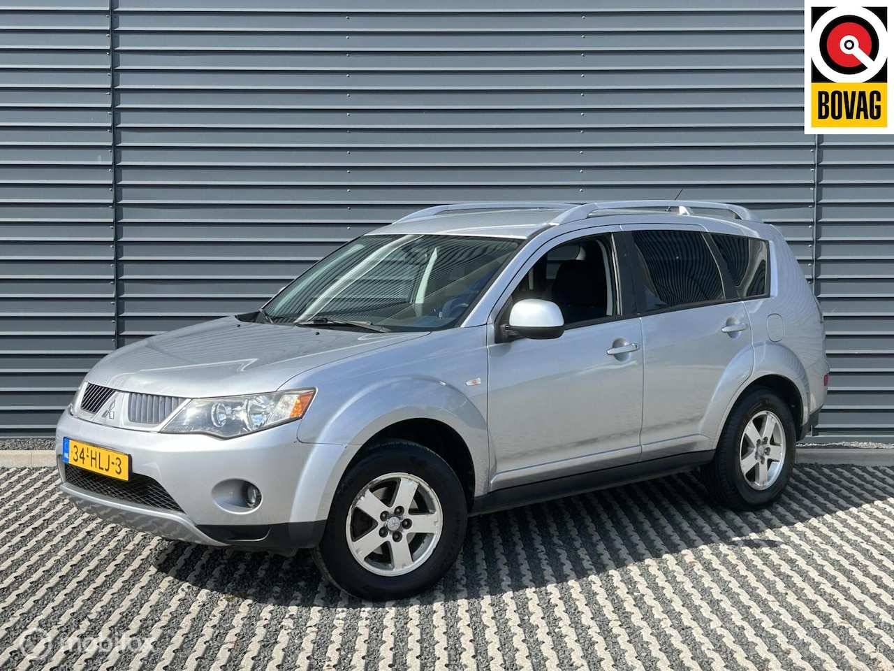 Mitsubishi Outlander - 2.4 Intro Edition 2WD | Trekhaak 1500KG - AutoWereld.nl