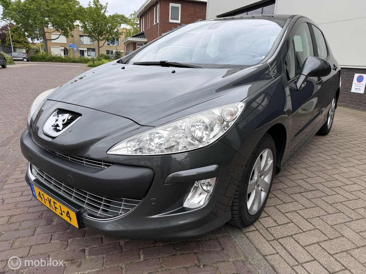 Peugeot 308 SW - 1.6 THP XT AUTOMAAT / PANO / DEALER ONDERHOUDEN - AutoWereld.nl
