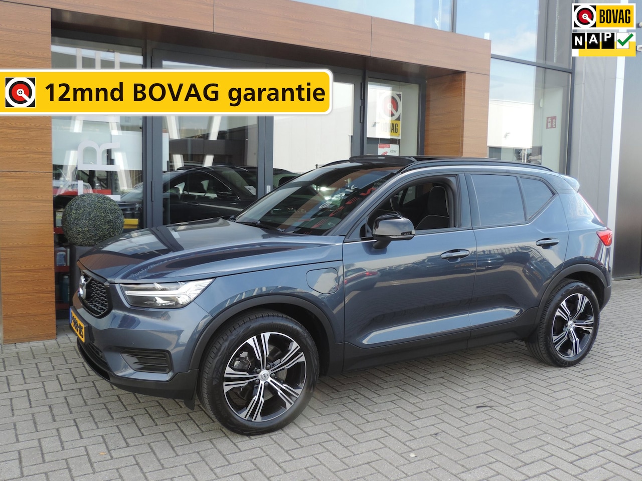 Volvo XC40 - 1.5 T5 Recharge R-Design | 1e Eig | Wegkl.trekh | Panoramadak | ECC | HarmanKardon | Stoel - AutoWereld.nl