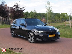 BMW 3-serie Touring - 320e M-Pakket | Panoramadak | Sfeerverlichting | Facelift |