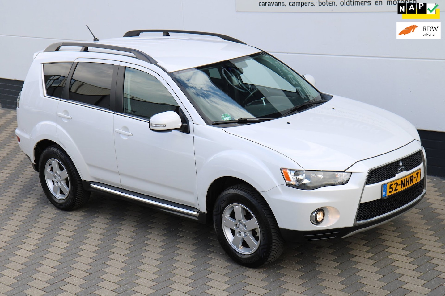 Mitsubishi Outlander - 2.0 Intro Edition goed onderhouden NAP - AutoWereld.nl