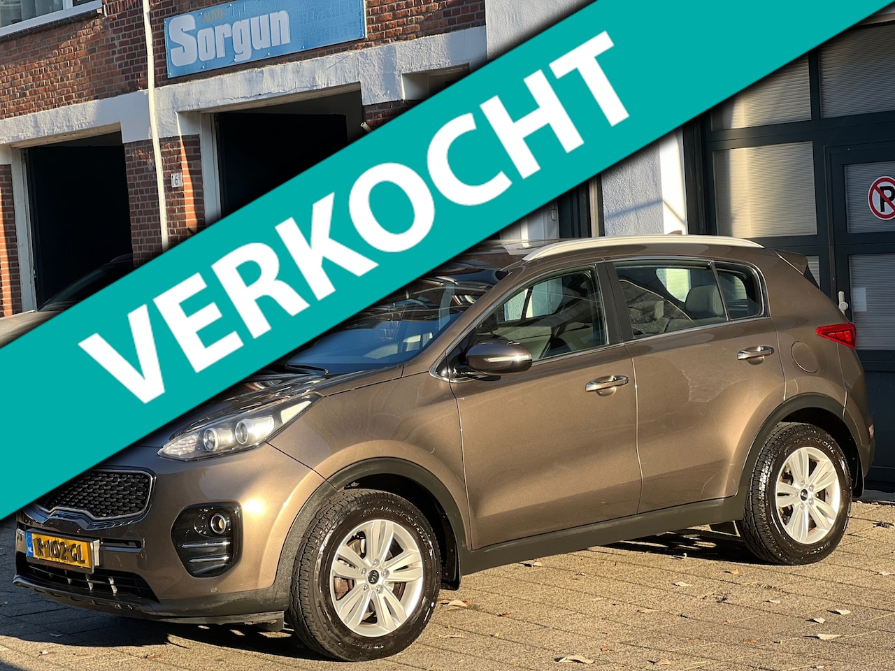 Kia Sportage - 2.0 benzine-Automaat-nette-auto-dealer onderhouden - AutoWereld.nl