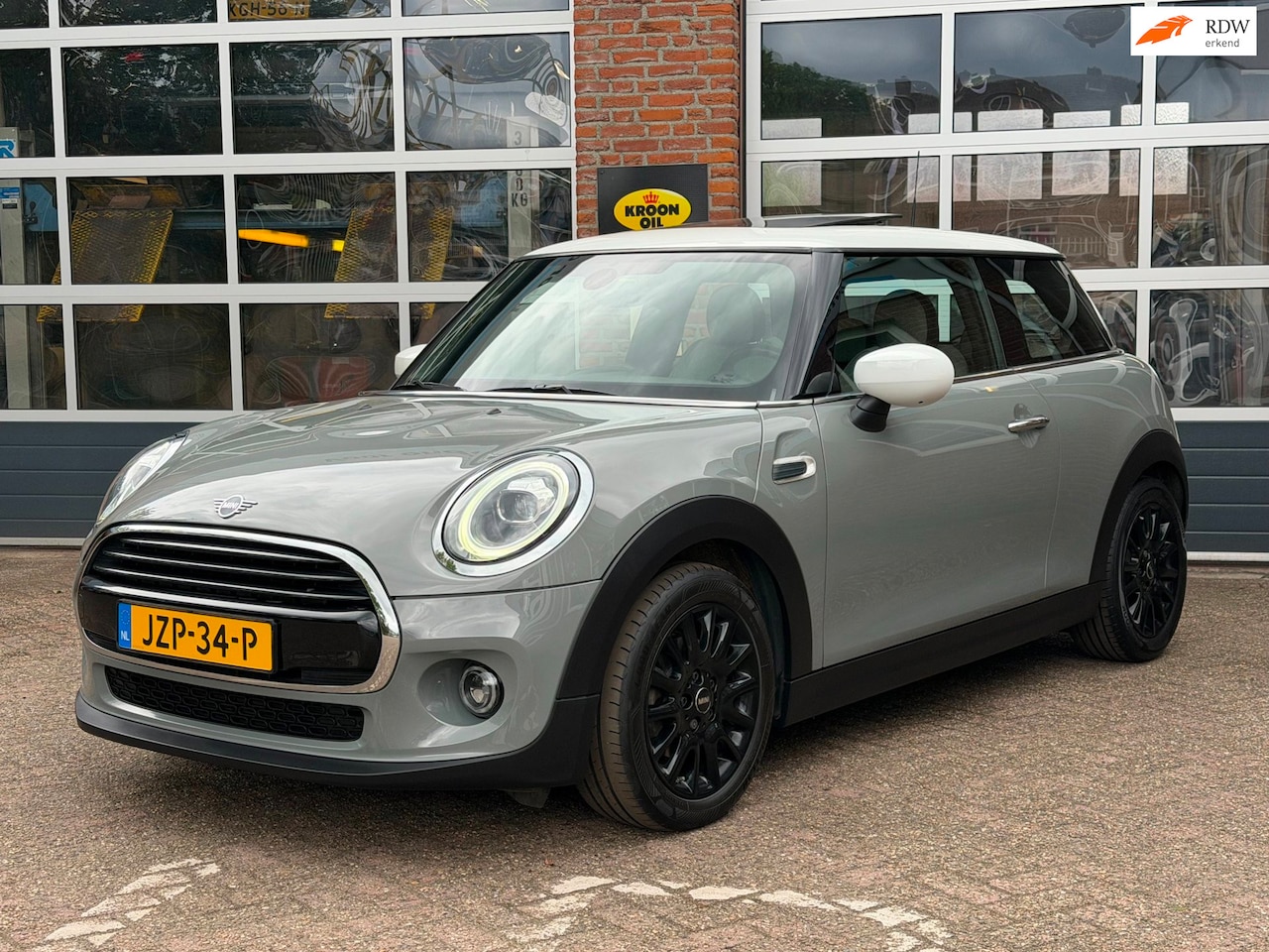 MINI Cooper - Mini 1.5 Chili, navi, 1/2 leder, pano dak, cruise, automaat - AutoWereld.nl