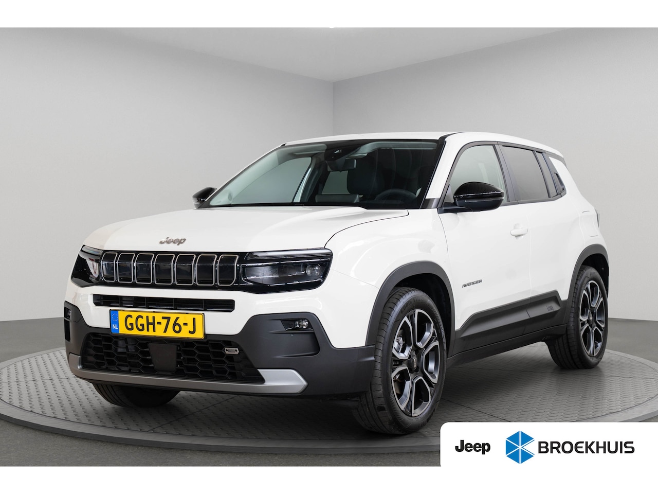 Jeep Avenger - Altitude 54 kWh | Stoelverwarming | Voorruit verwarmd | Keyless | 18 inch Lichtmetalen vel - AutoWereld.nl