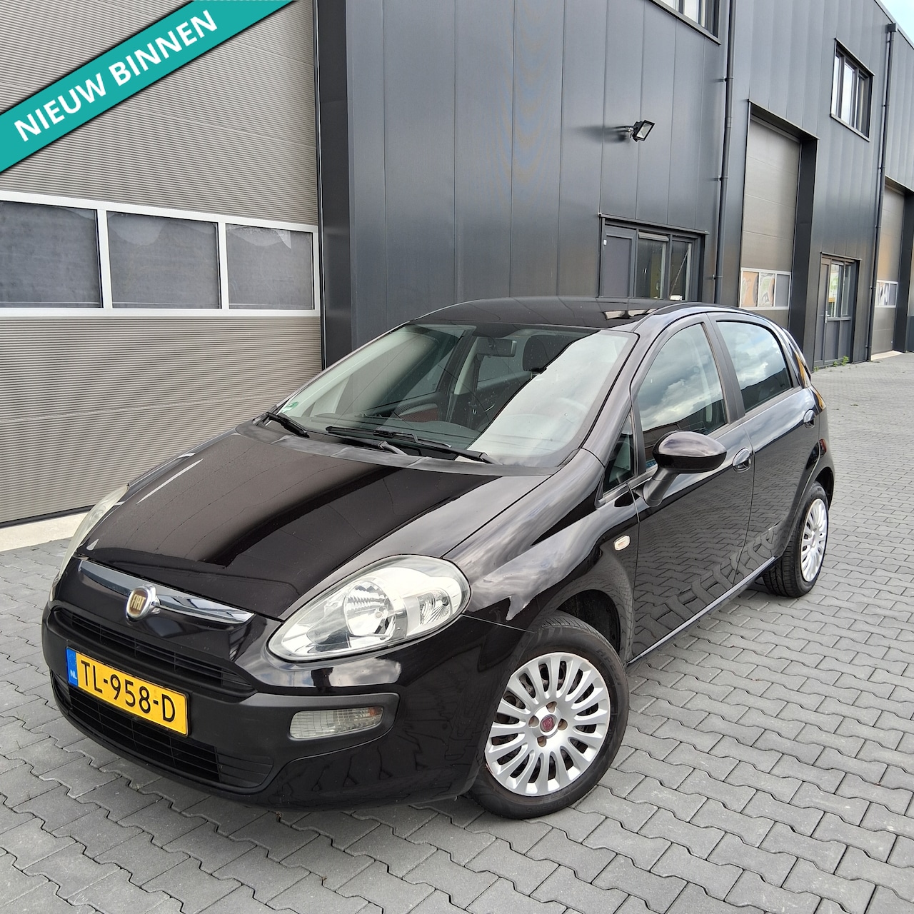 Fiat Punto Evo - 1.4 Dynamic - AutoWereld.nl
