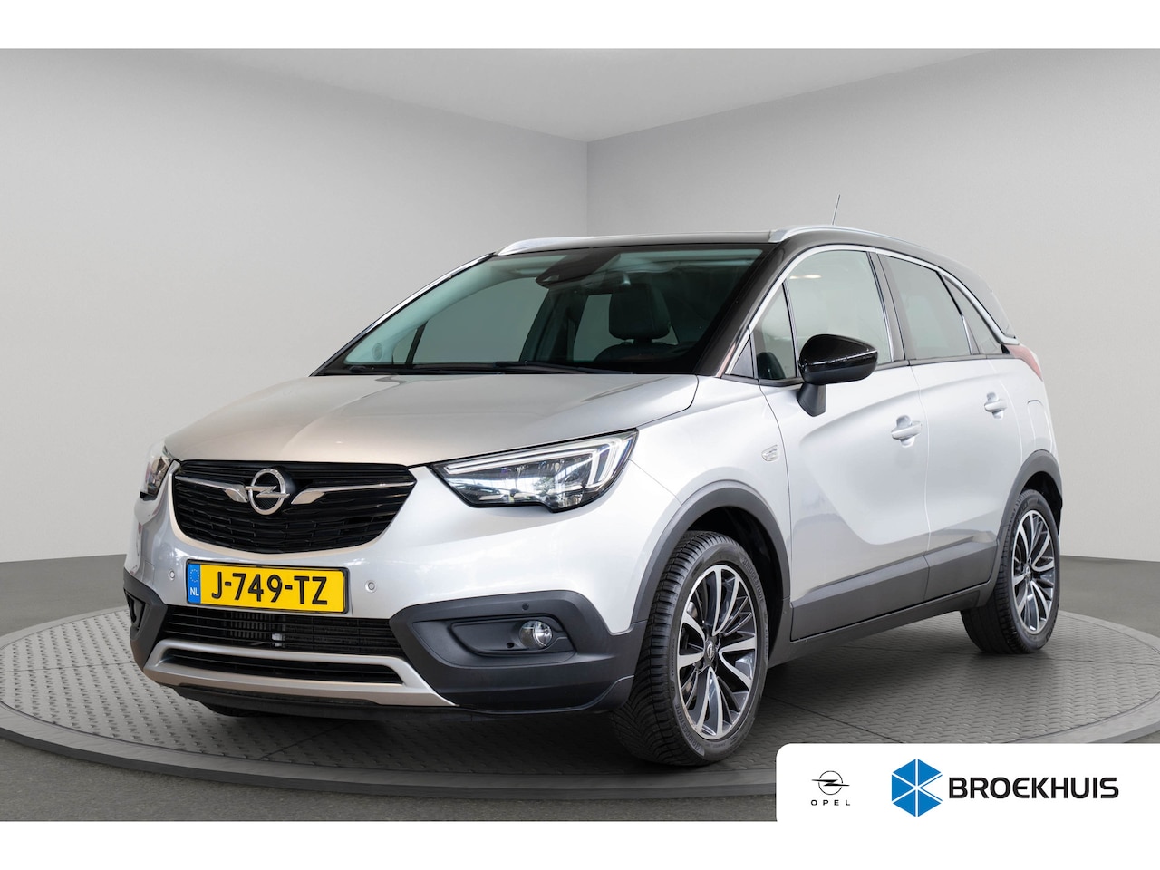 Opel Crossland X - 1.2 Turbo Innovation Automaat | Panoramadak | Leder | Camera | Parkeersensoren | Keyless | - AutoWereld.nl