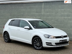 Volkswagen Golf - 1.2 TSI Trendline | 1e Eigenaar | Navi | Cruise | Front Assist | Airco | Velgen | Stuurbed