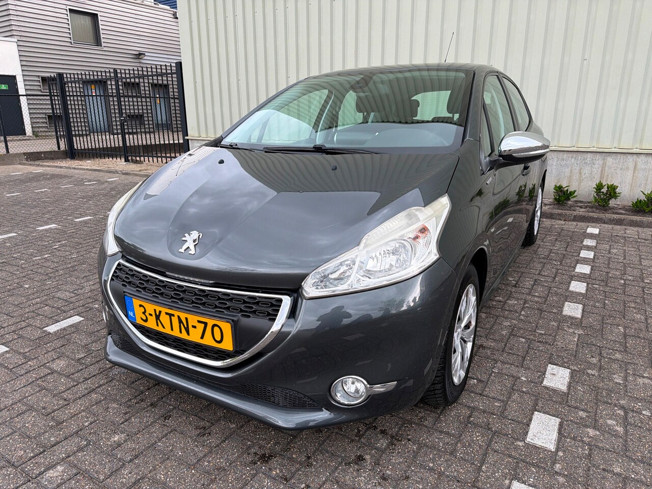 Peugeot 208 - 1.2 VTi Urban Soul|Netjes onderhouden|Clima|Trekhaak - AutoWereld.nl