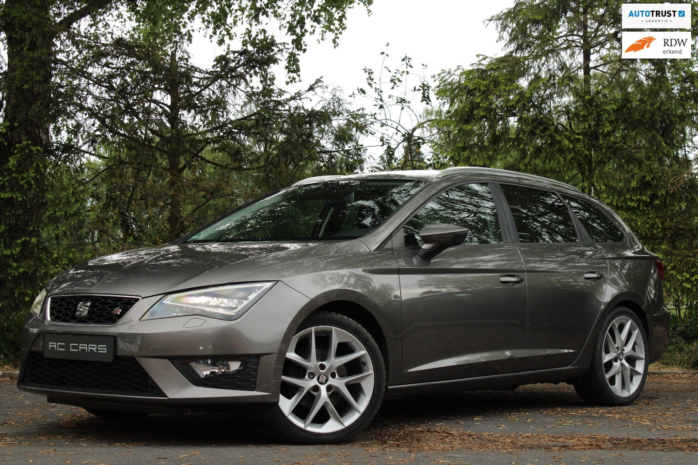 SEAT Leon ST - 1.4 TSI FR 140PK! - LED/DCC/Trekhaak! - AutoWereld.nl