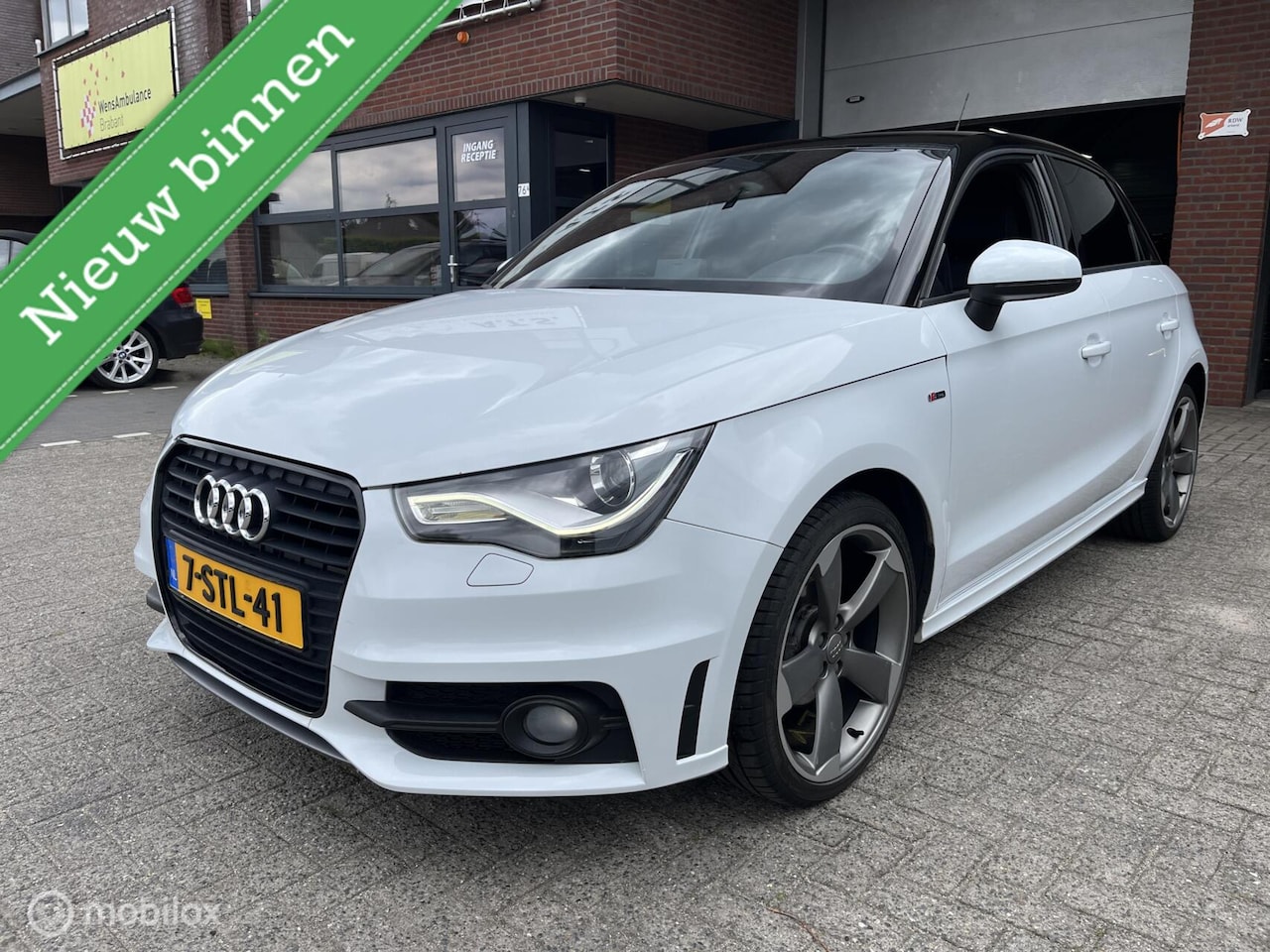 Audi A1 Sportback - 1.2 TFSI Pro Line S-LINE*BI-XENON*NAVI* - AutoWereld.nl