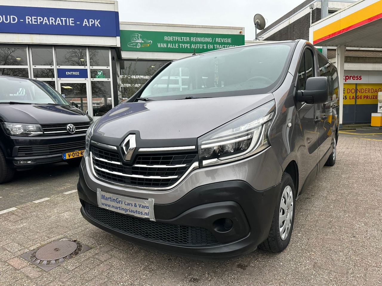 Renault Trafic Passenger - 2.0 dCi 120 L2H1 8+1 - AutoWereld.nl