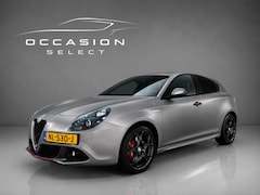 Alfa Romeo Giulietta - 1.4 Turbo MultiAir Super 200 PK | Alcantara | Nieuwe APK | Automaat | Trekhaak | Airco
