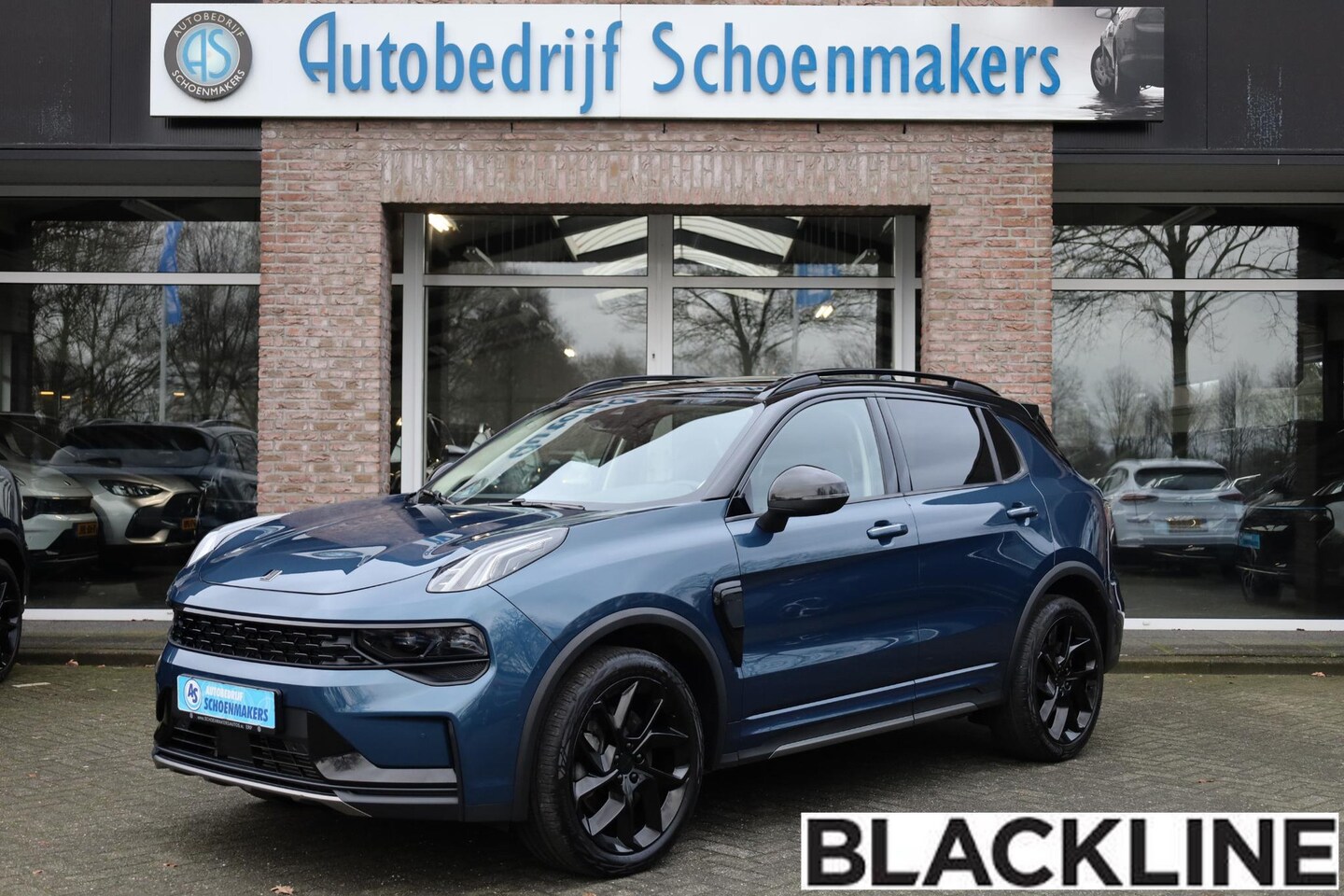 Lynk & Co 01 - 1.5 261PK! BLACKLINE! CAMERA STOELVERW. PANO/SCHUIF MEMORY INFINITY DAB NAVI CARPLAY ELEK. - AutoWereld.nl
