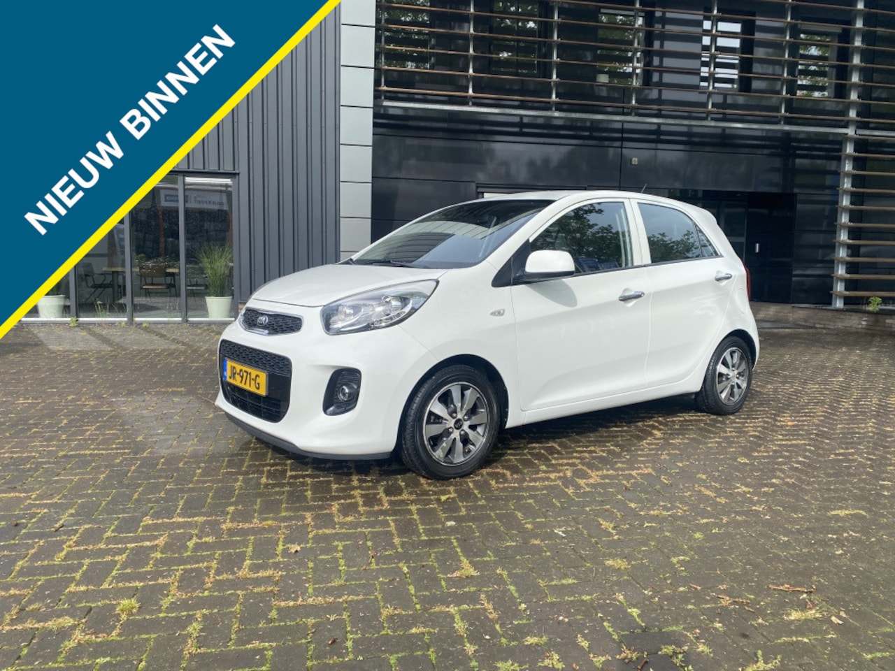 Kia Picanto - 1.0 CVVT DynamicLine ECC,LED,cruise - AutoWereld.nl