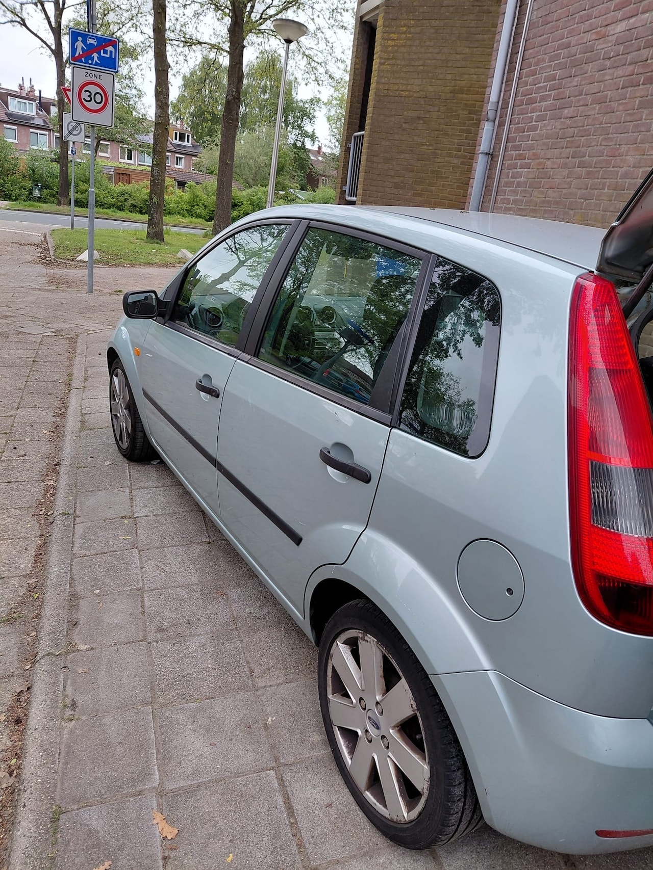 Ford Fiesta - 1.3 Futura - AutoWereld.nl