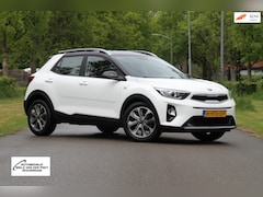 Kia Stonic - 1.0 T-GDi DynamicLine / Apple CarPlay / Van 1e eigenaar / Airco / Navigatie / Achteruitrij