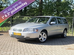 Volvo V70 - 2.0T /1E EIG/ CRUISE/ TRKHK/AIRCO/ NAP/PDC/LEDER/