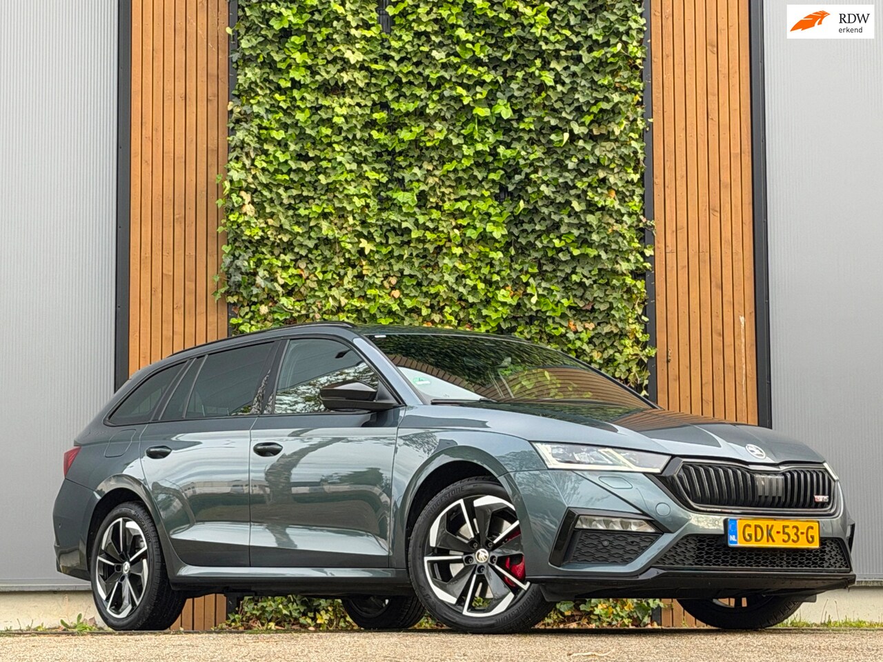 Skoda Octavia Combi - 1.4 TSI RS iV PHEV Business|TREKHAAK|ELEKTR. STOELEN|HEAD UP - AutoWereld.nl