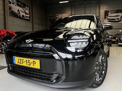 MINI Cooper - E Essential XS 40.7 kWh Nieuw Camera, Head-up display, Cruise