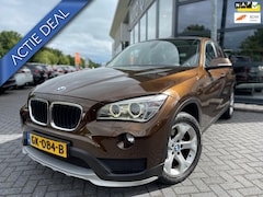 BMW X1 - SDrive20i Business | Automaat | Panorama | Navi | Cruise |