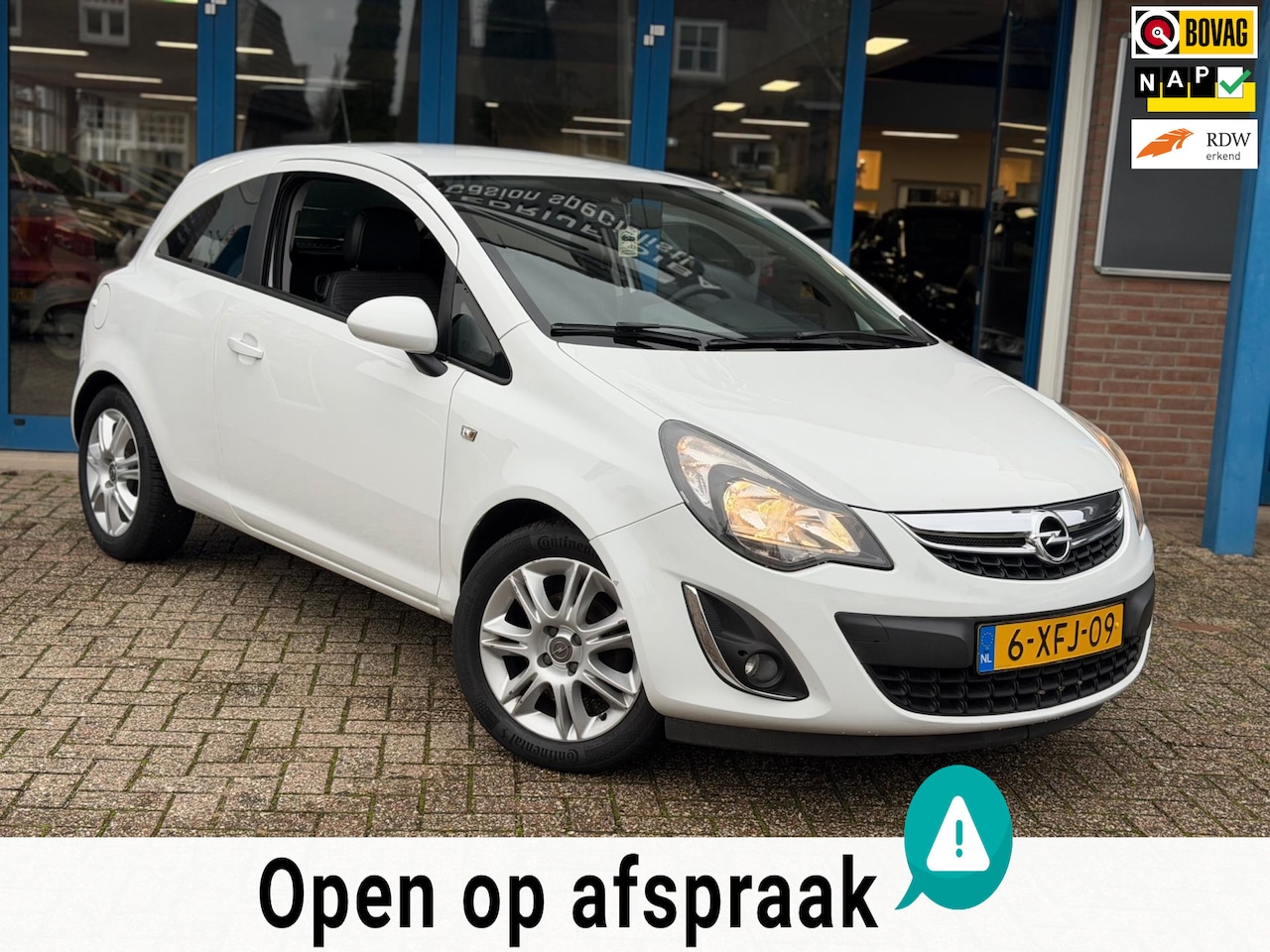 Opel Corsa - 1.2-16V BlitZ Wit 3drs 2014 AIRCO LM NAP - AutoWereld.nl