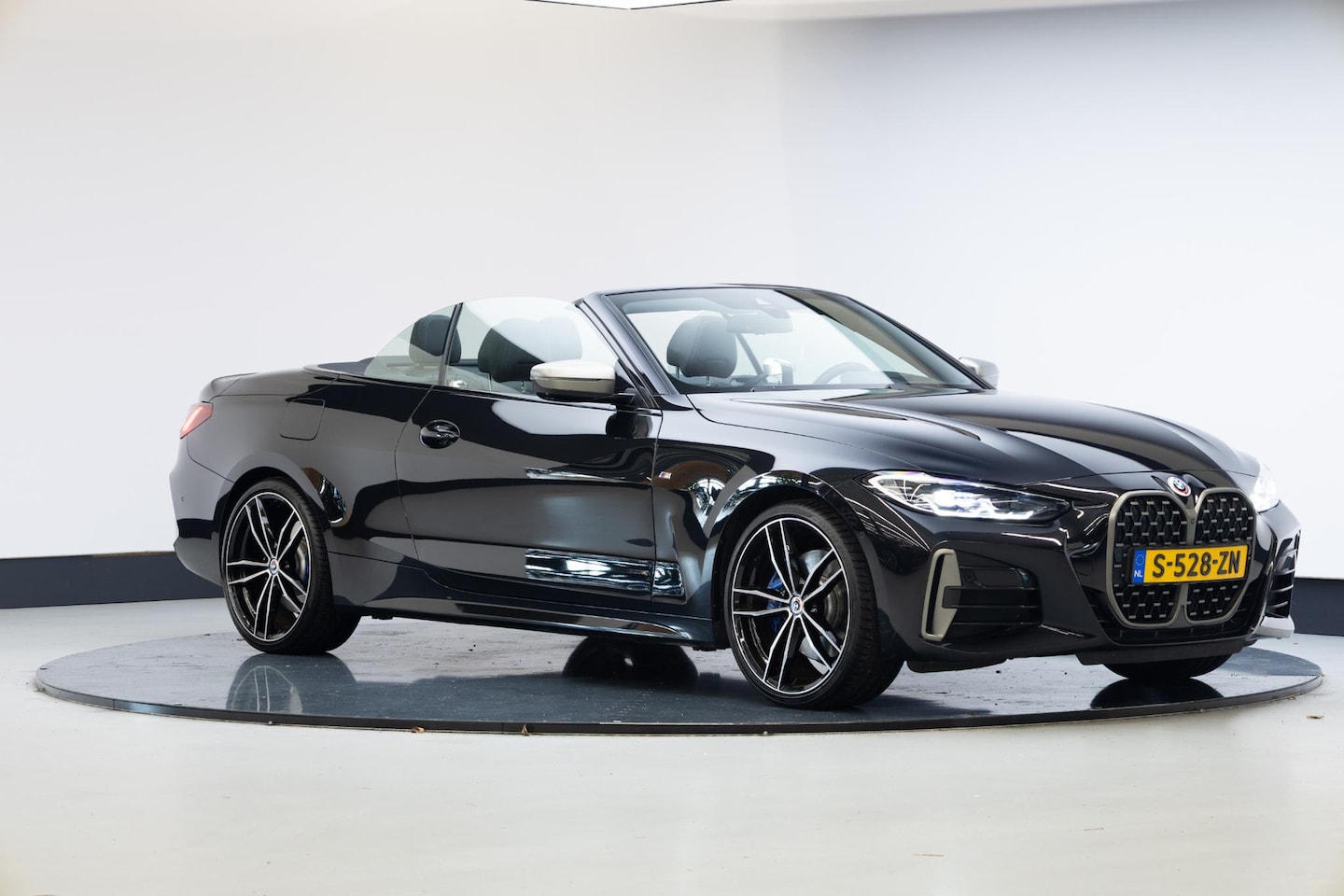 BMW 4-serie Cabrio - M440i xDrive High Executive | Head up | Harman Kardon | 360 Camera - AutoWereld.nl
