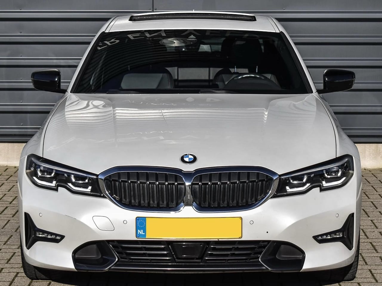 BMW 3-serie - 320d High Executive Edition Sport- Shadowline met M-opties - AutoWereld.nl