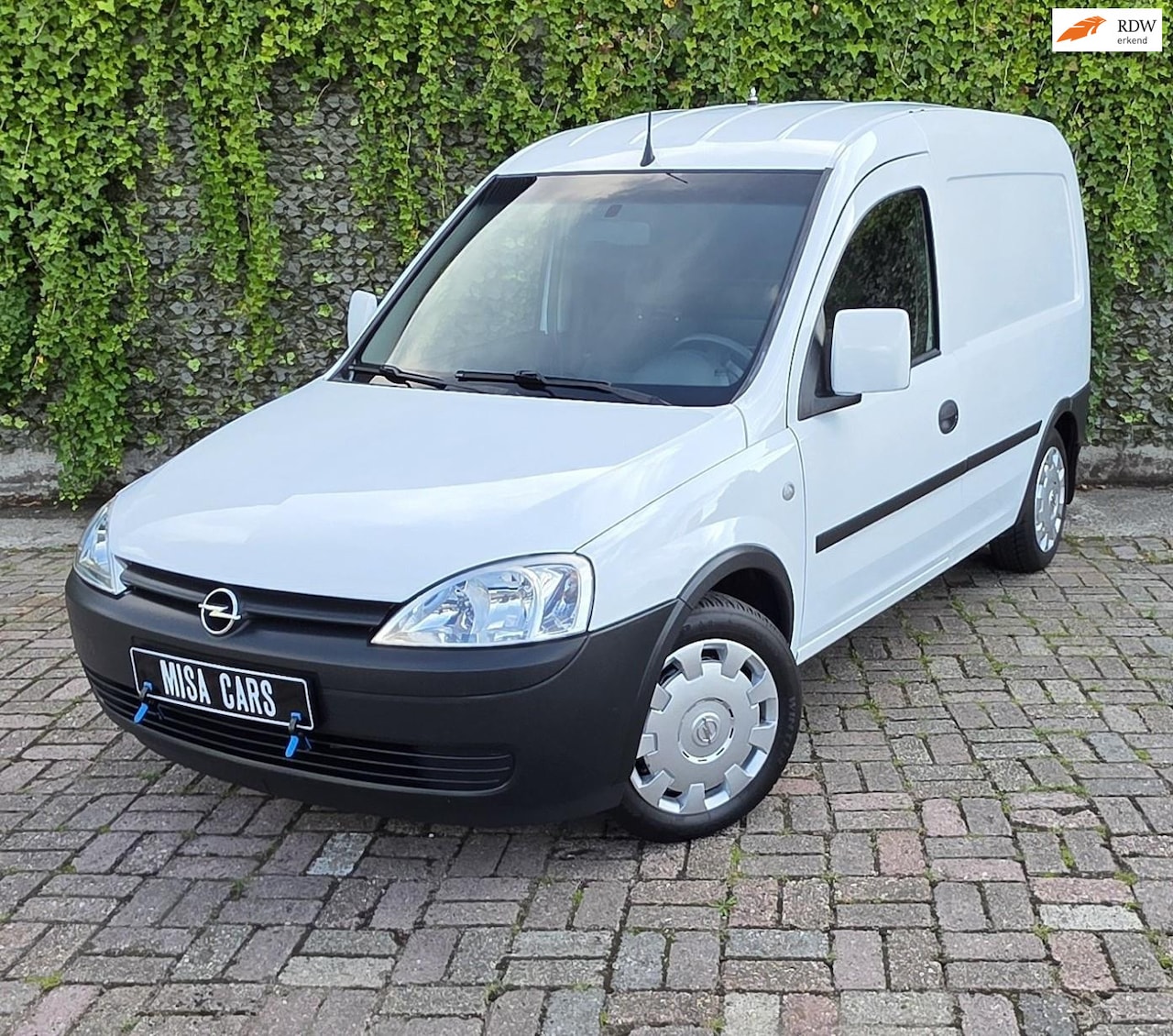 Opel Combo - 1.6-16V CNG Base 800 kg APK Volle Tank Rond 30€ BTW VRIJ !! 1Schuifdeur - AutoWereld.nl