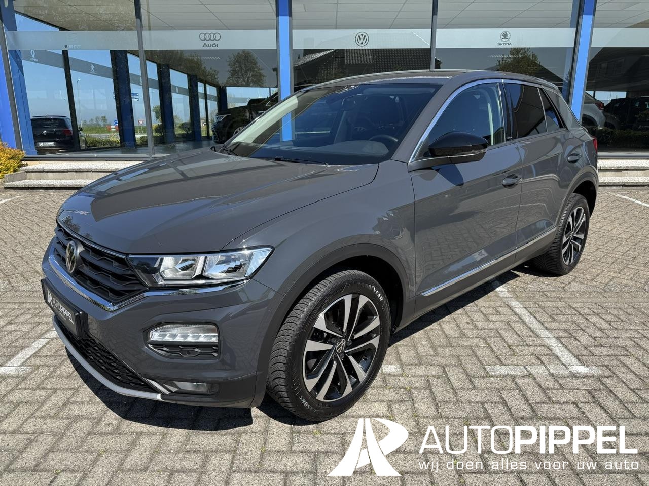 Volkswagen T-Roc - 1.5 TSI United | App-connect | Dig.display | Navi | DAB | LMV17" - AutoWereld.nl