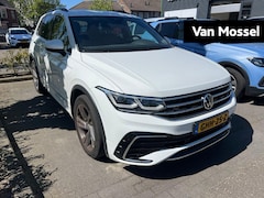 Volkswagen Tiguan - 1.4 TSI eHybrid R-Line Business+ | 245 PK | Automaat | Stoel en Stuurverwarming | Digital