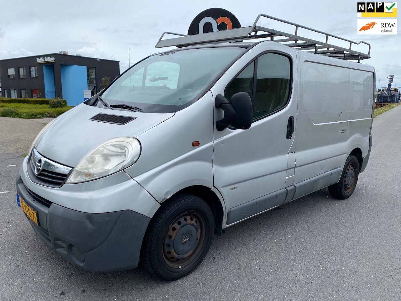 Opel Vivaro - 2007 * 2.0 CDTI L1H1 * EURO 4 * ELEC. RAMEN * AIRCO * IMPERIAAL - AutoWereld.nl