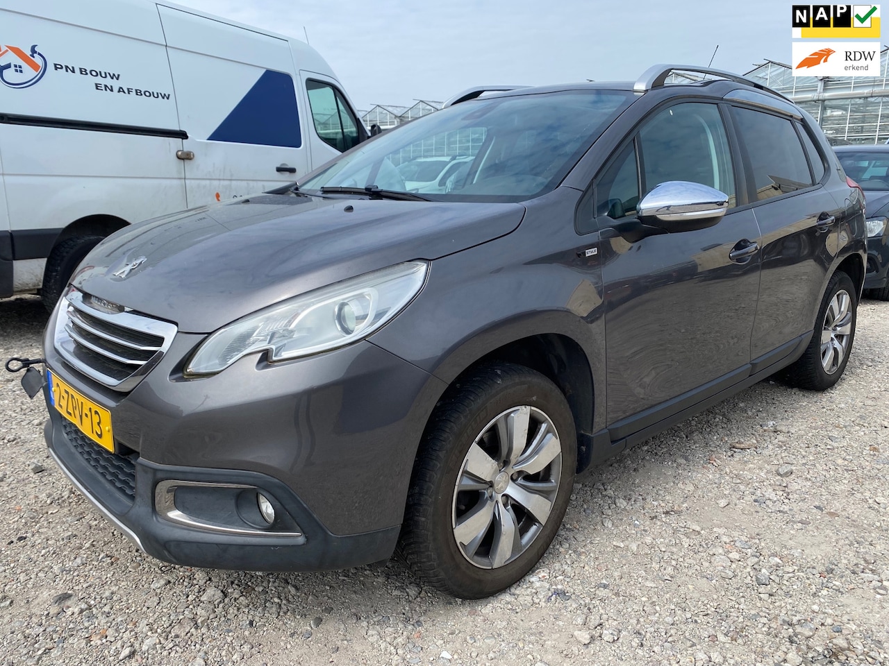 Peugeot 2008 - | 2015 | 1.2 PureTech Style | Export en Handel - AutoWereld.nl