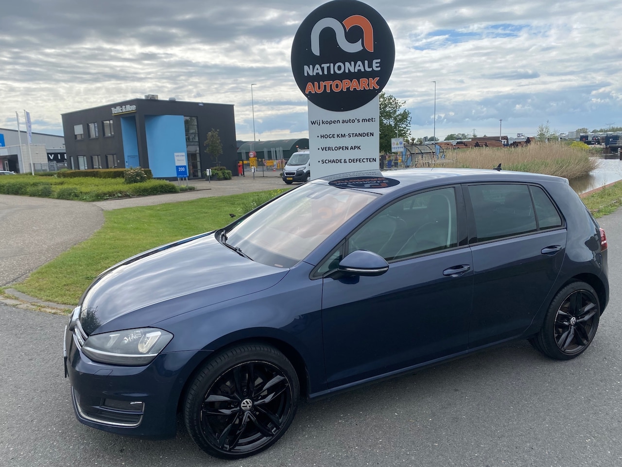 Volkswagen Golf - 2013 * 2.0 TDI Highline 4Motion * LED * ELEC. RAMEN * LMV * - AutoWereld.nl