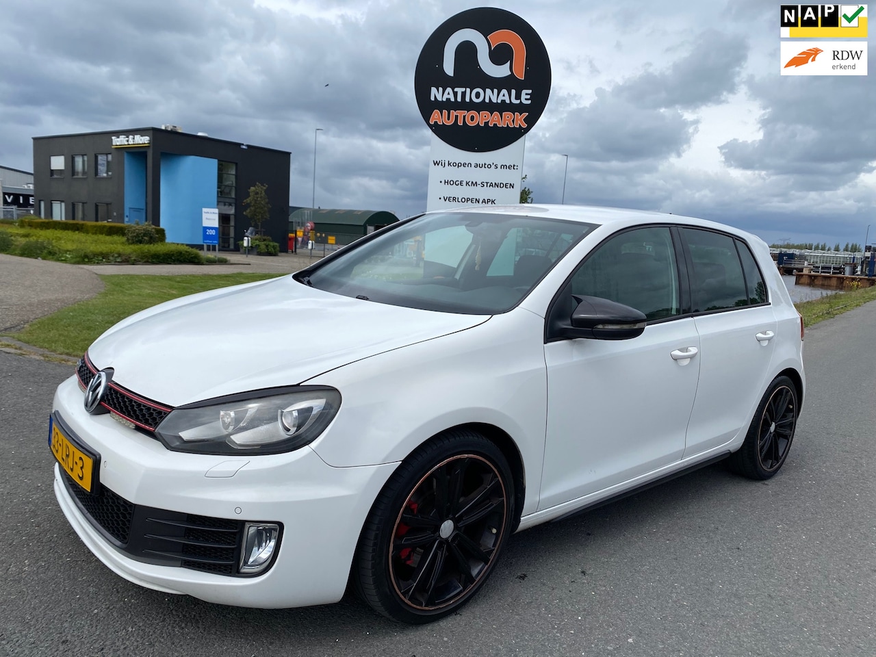 Volkswagen Golf - 2010 * 2.0 GTI * AUTOMAAT * LMV * LED * XENON * EXPORT & HANDEL ONLY! - AutoWereld.nl