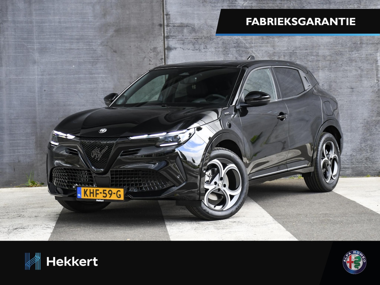 Alfa Romeo Junior - Sport Speciale 1.2 Turbo Hybrid 145pk Automaat TECHNO-PACK | 18''LM | DODE HOEK | STOELVER - AutoWereld.nl