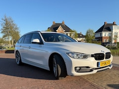 BMW 3-serie Touring - 320d EfficientDynamics Edition High Executive Upgr High executive / Sportline / HUD. BMW 3-Serie 2.0 320D