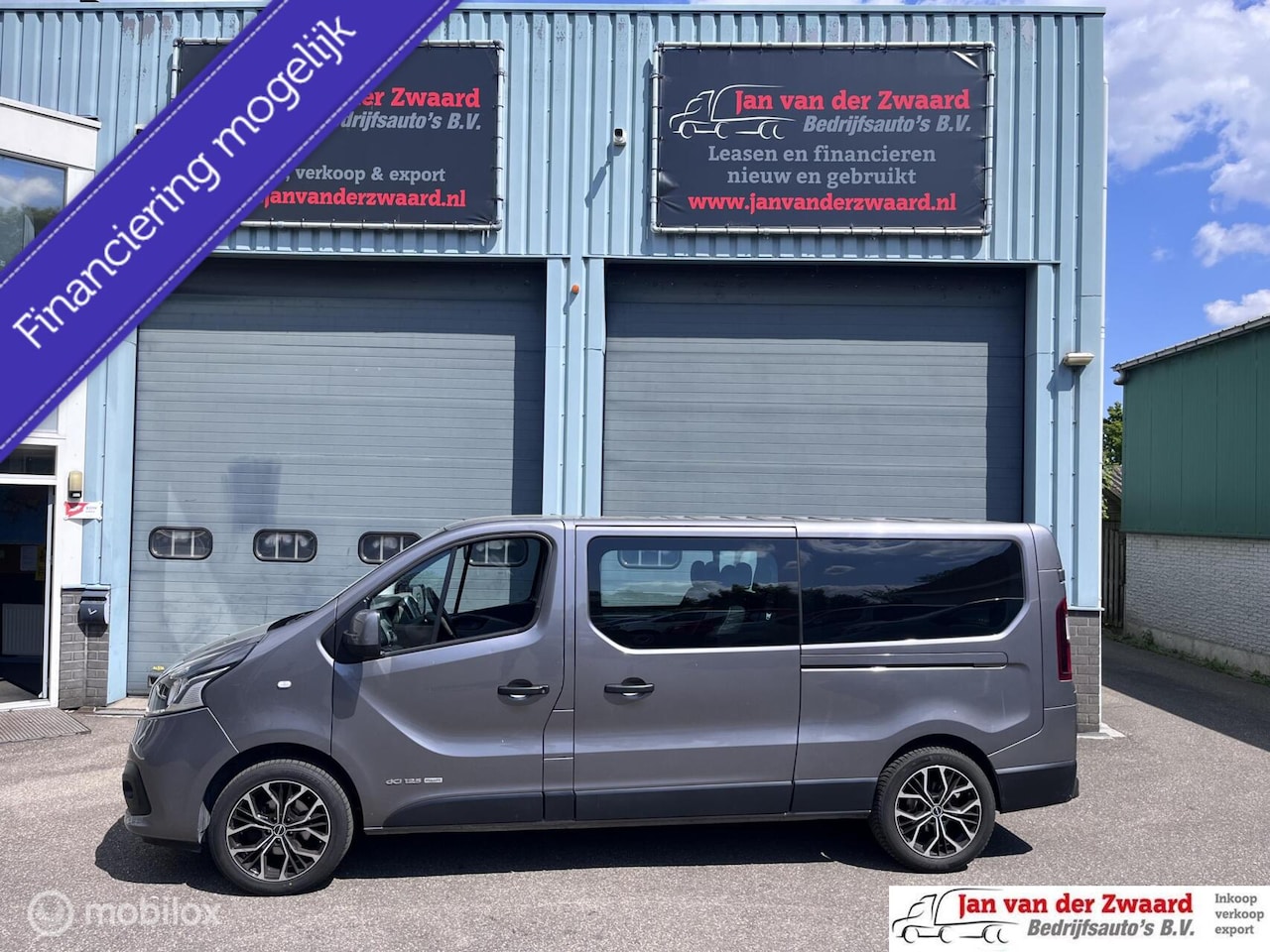 Renault Trafic - Dubbele cabine 1.6 DCI LANG 2 x schuifdeur. - AutoWereld.nl