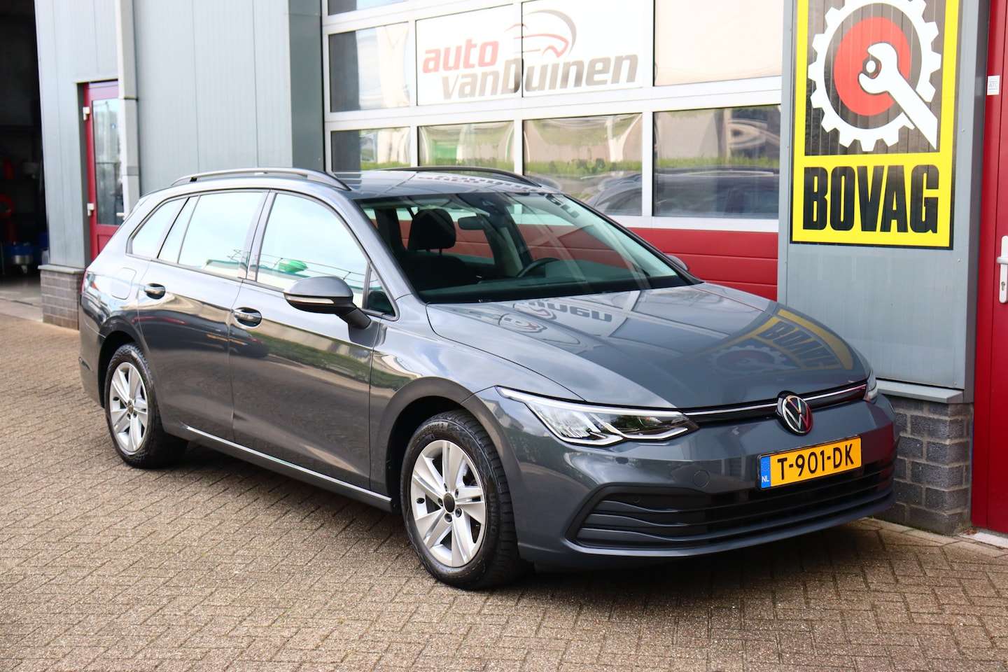 Volkswagen Golf Variant - 1.0 eTSI Life O.a: PDC, ACC, Clima, Carplay, Navi, DAB, LED, Etc. All-in prijs! - AutoWereld.nl