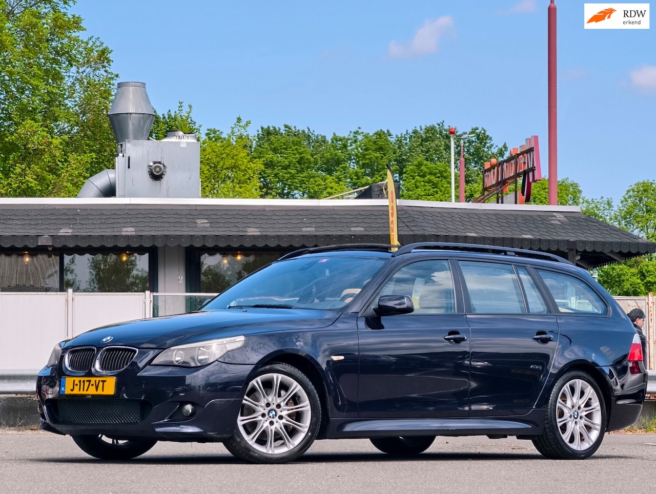 BMW 5-serie Touring - 525xi / M-PAKKET / PANO / LEER / OHB / SP VLG / - AutoWereld.nl