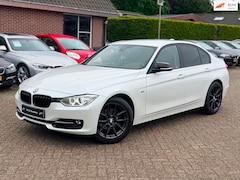 BMW 3-serie - 316i Sport Edition High Executive|Nieuwe Ketting + Klepseals|Navigatie|Head Up|Cruise cont